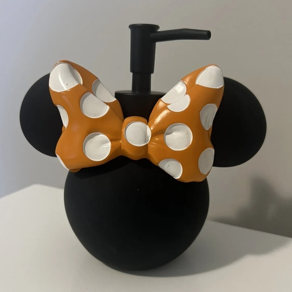 DISNEY MINNIE MOUSE PUMP LOTION SOAP DISPENSER